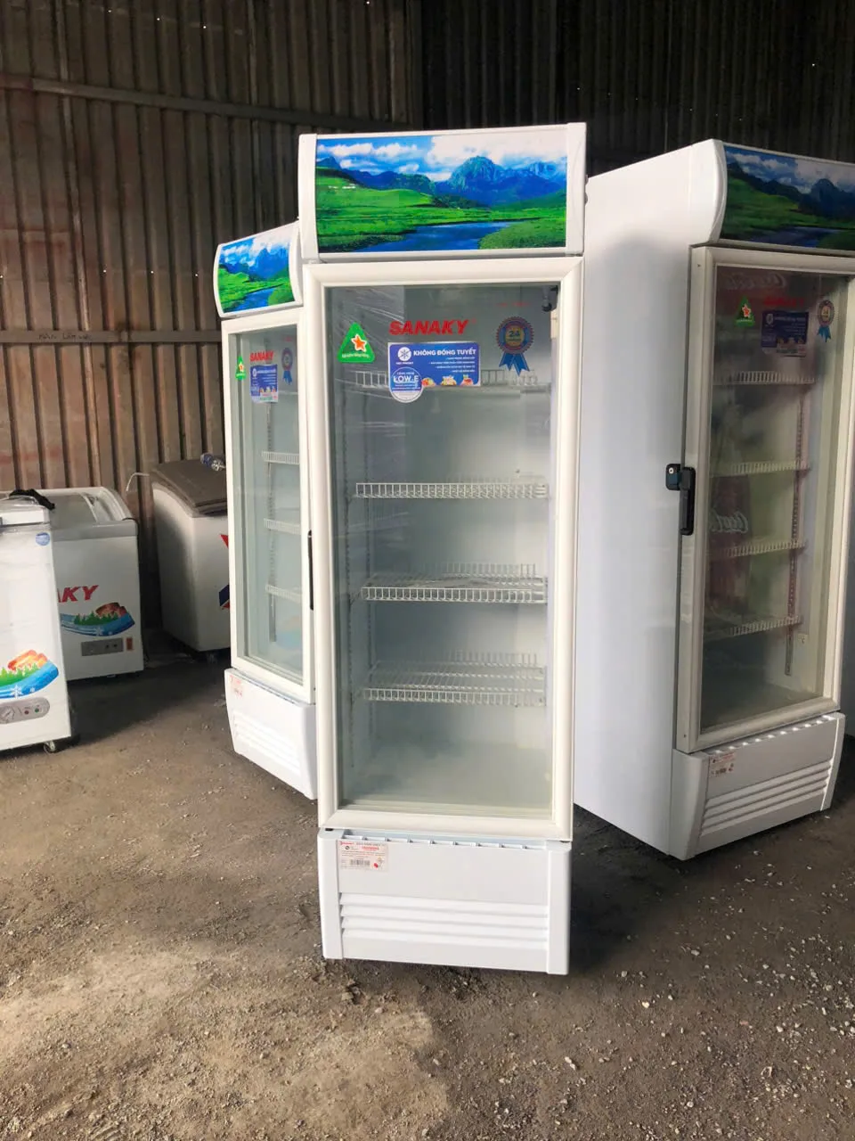 Thanh lý Tủ mát Sanaky 240l VH-3088K