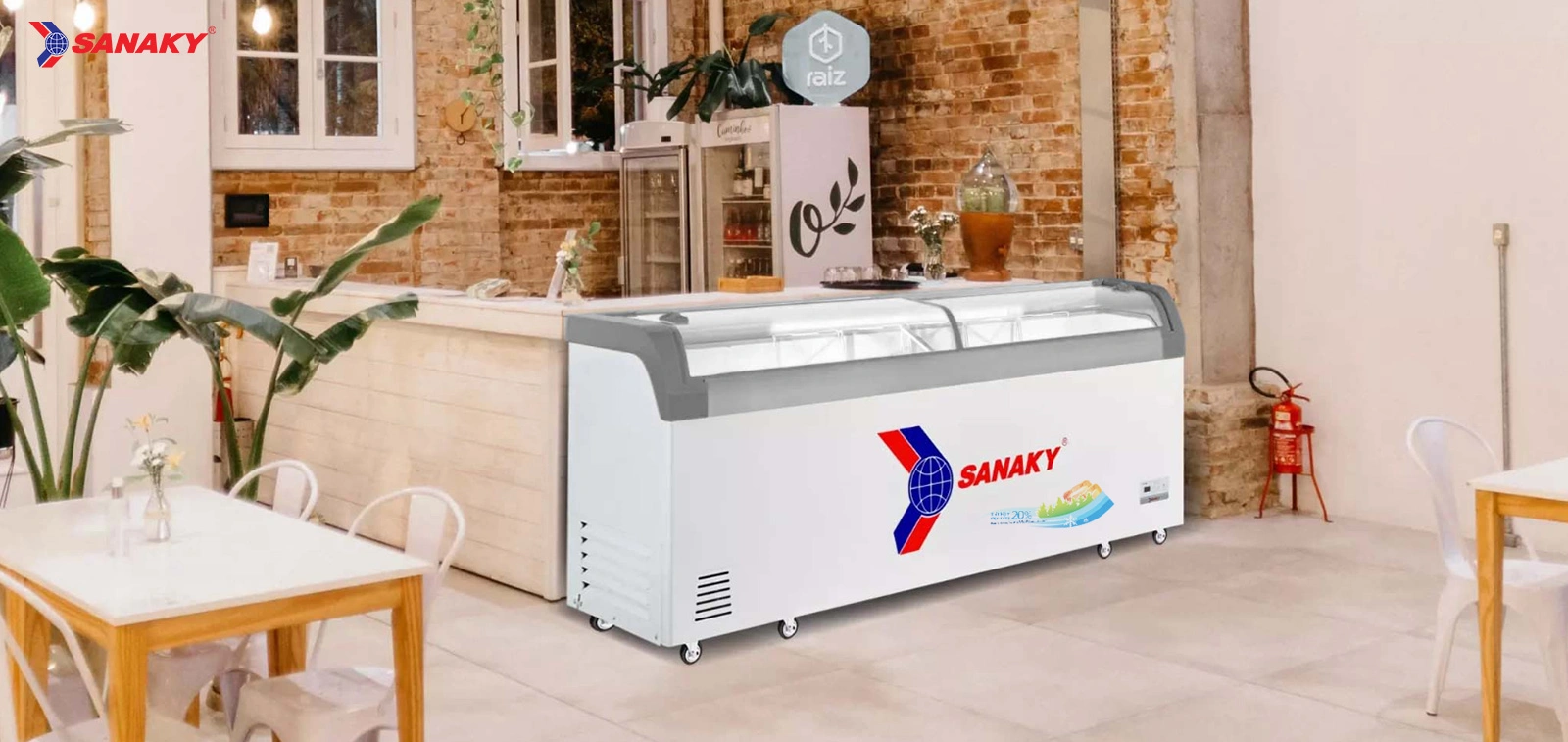 Tủ đông kính cong 750 lít Sanaky VH-1099KA với chính sách bảo hành chính hãng 2 năm